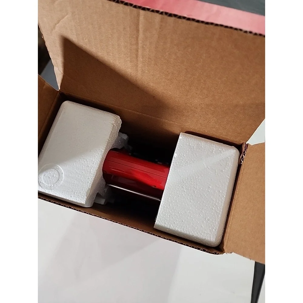 Big‎ Sky Radio-Lantern Marlboro Promo item New in box